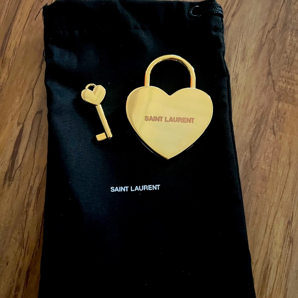 Saint Laurent Heart Lock *RARE COLOR* - Picture 2 of 4